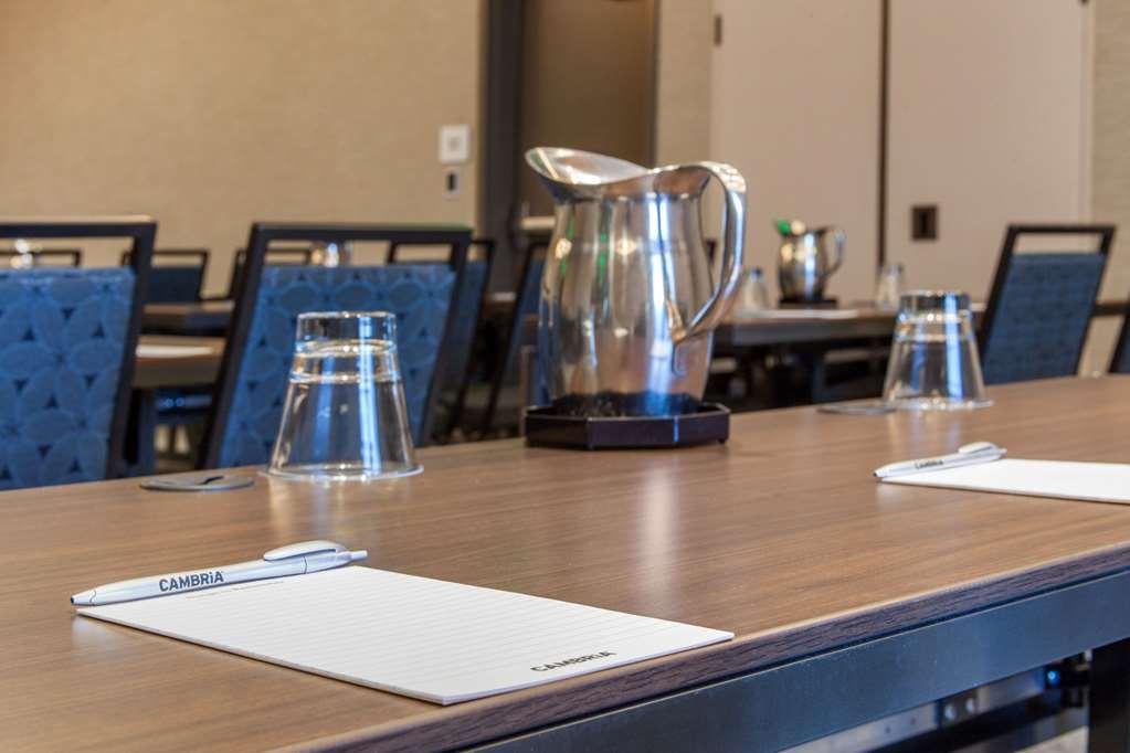 Cambria Hotel Phoenix Chandler - Fashion Center 設備 写真